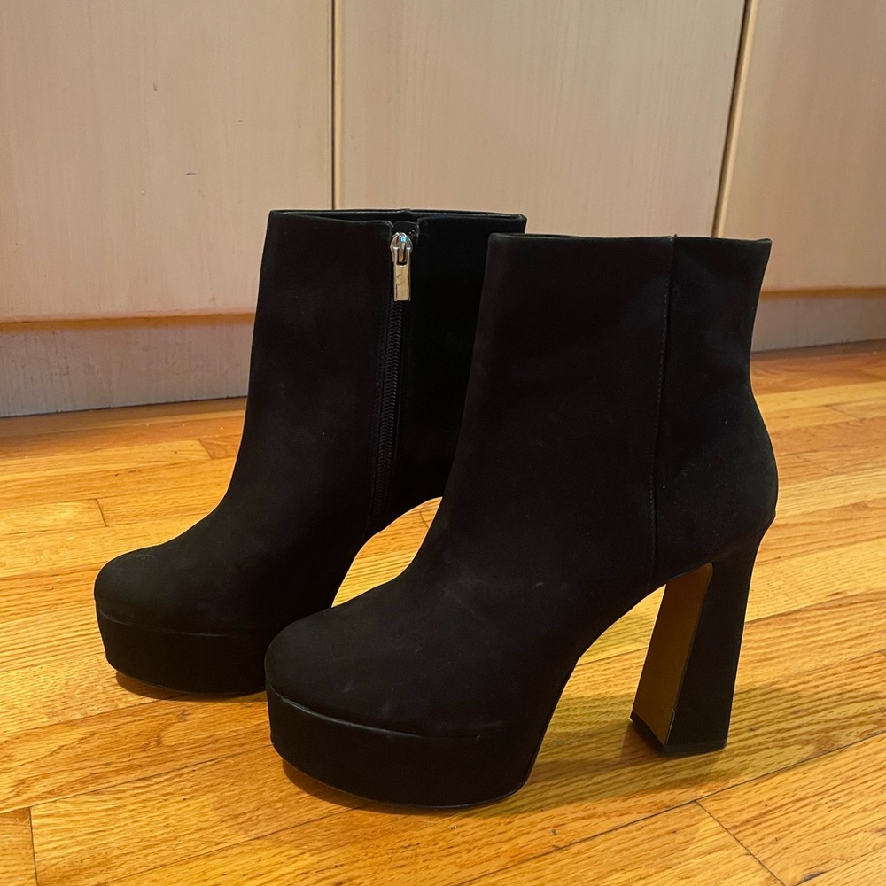 L'INTERVALLE Black Heeled Platform Boots